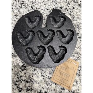 NEW Old Mountain Cast Iron Pre Seasoned Rooster  Cornbread Baking Pan Farm